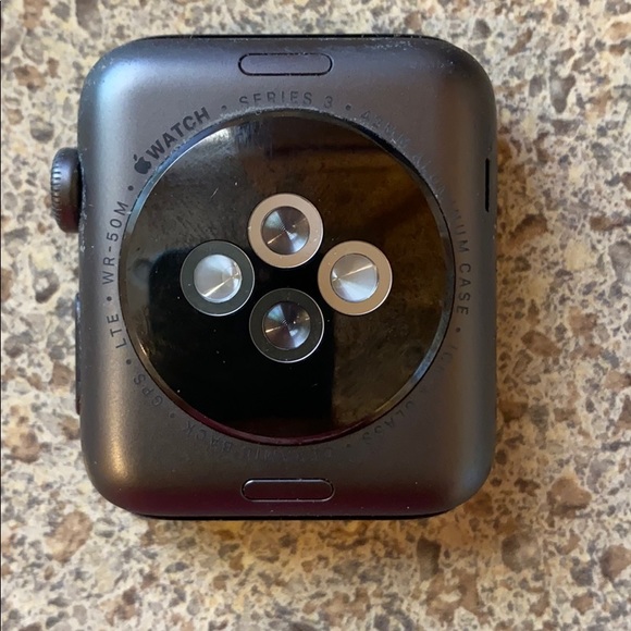 Apple Watch - Picture 3 of 5